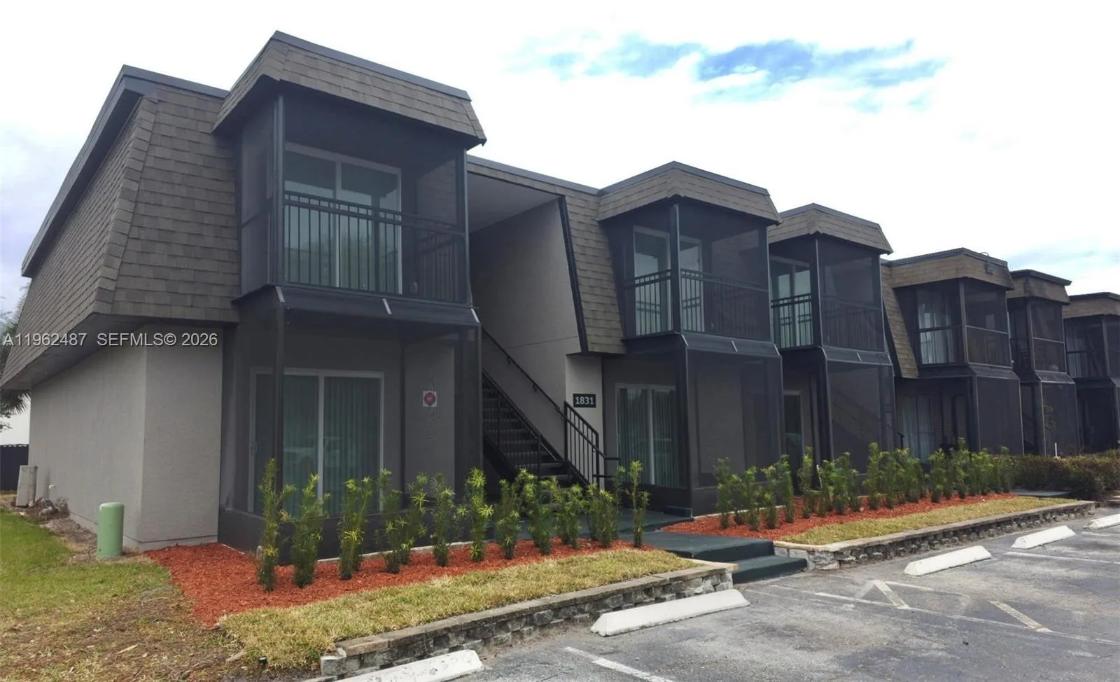 1895 S Semoran Blvd # B, Orlando, FL 32822