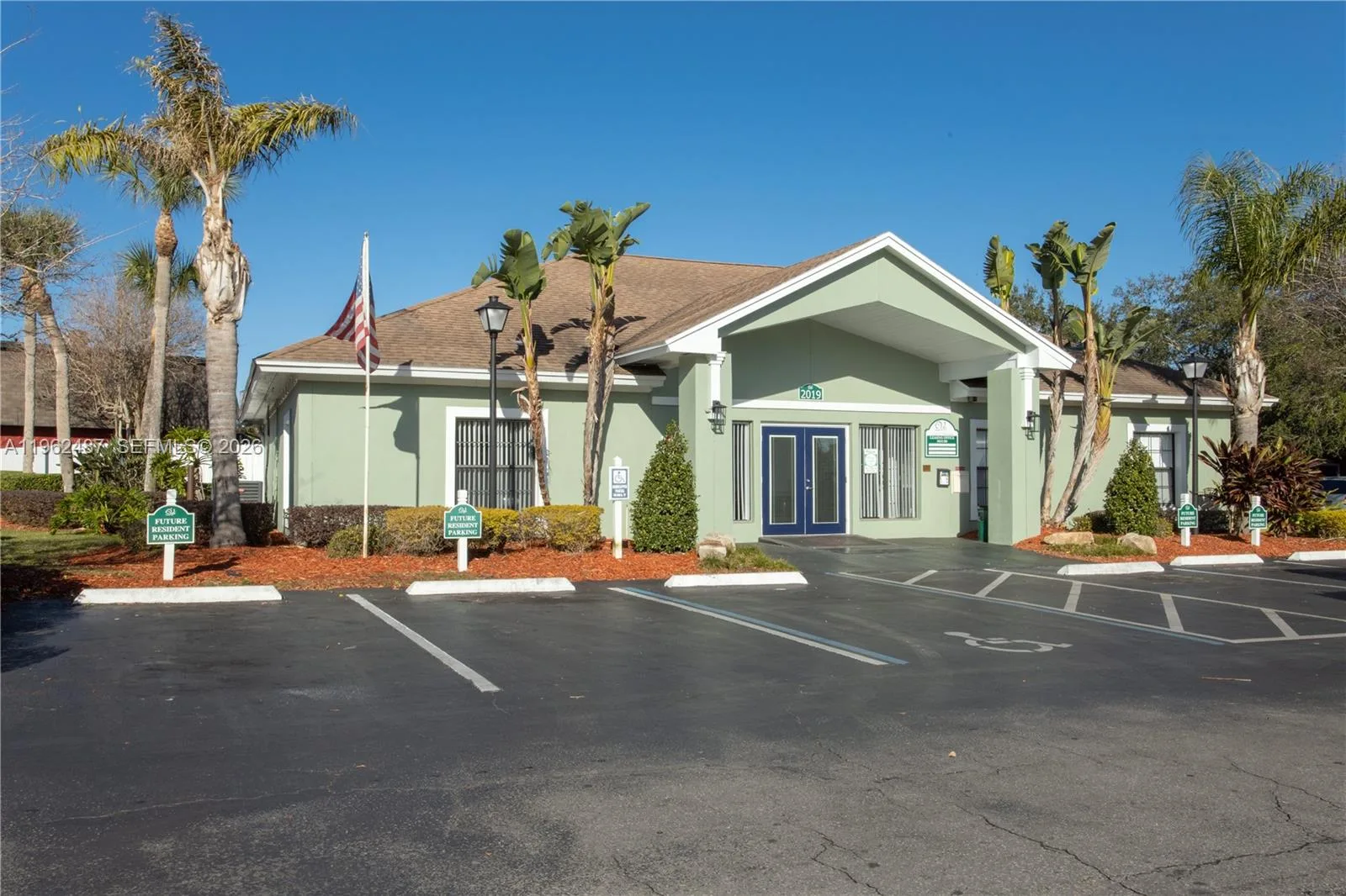 1895 S Semoran Blvd # B, Orlando, FL 32822 photo 2