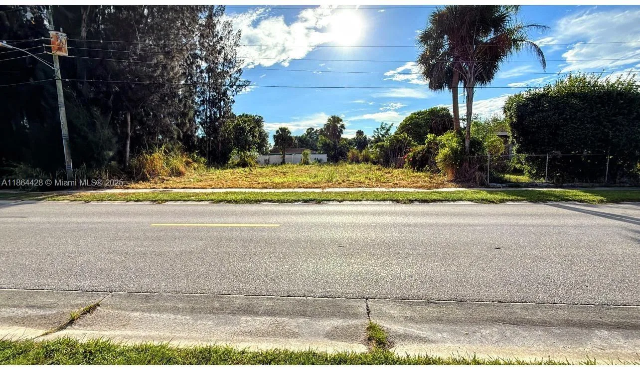 866 NE 16 ave, Okeechobee, FL 34972