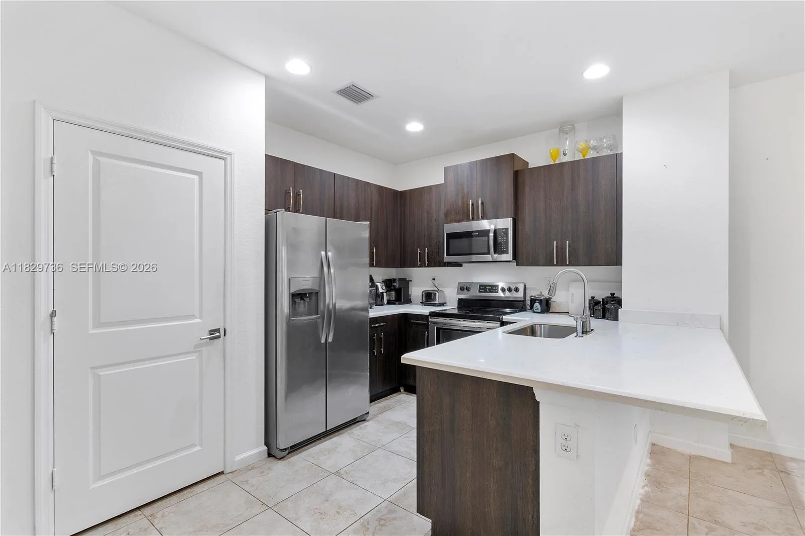 1128 NW 40th Ter, Lauderhill, FL 33313 photo 11