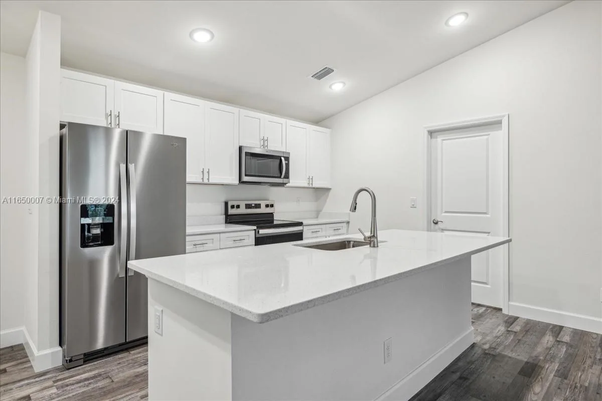 1820 NW 1st PL, Cape Coral, FL 33993 photo 4