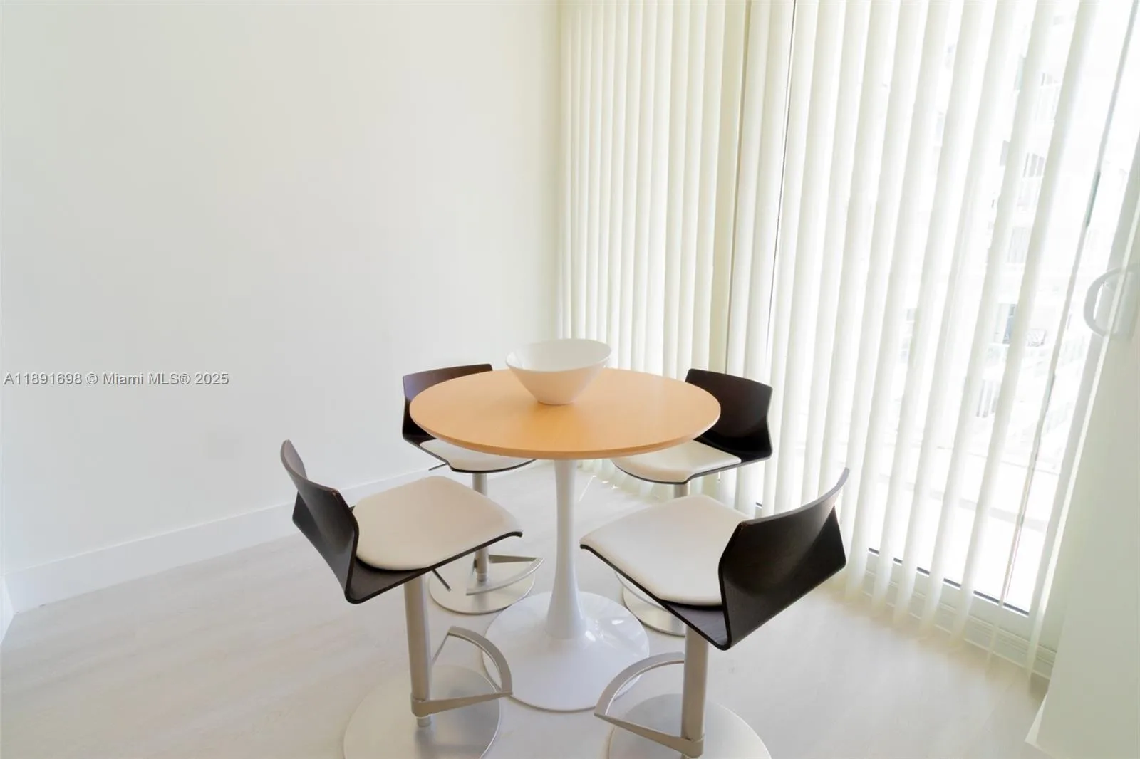 230 174th St # 920, Sunny Isles Beach, FL 33160 photo 10
