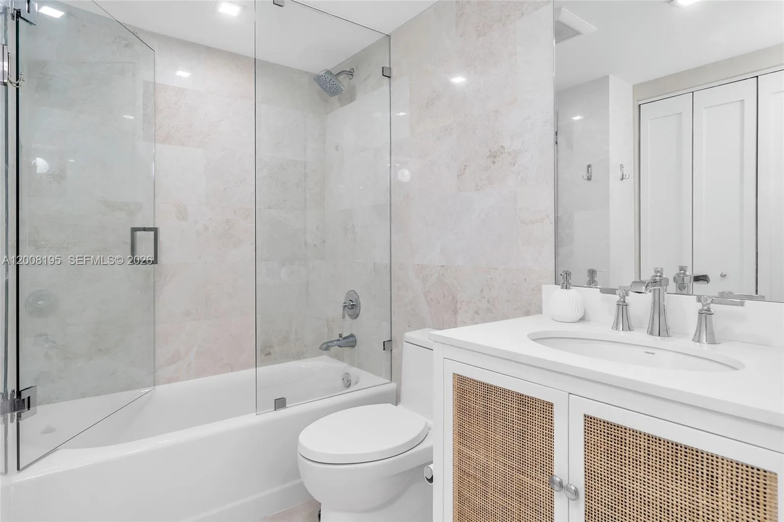 6901 Edgewater Dr # 318, Coral Gables, FL 33133 photo 8