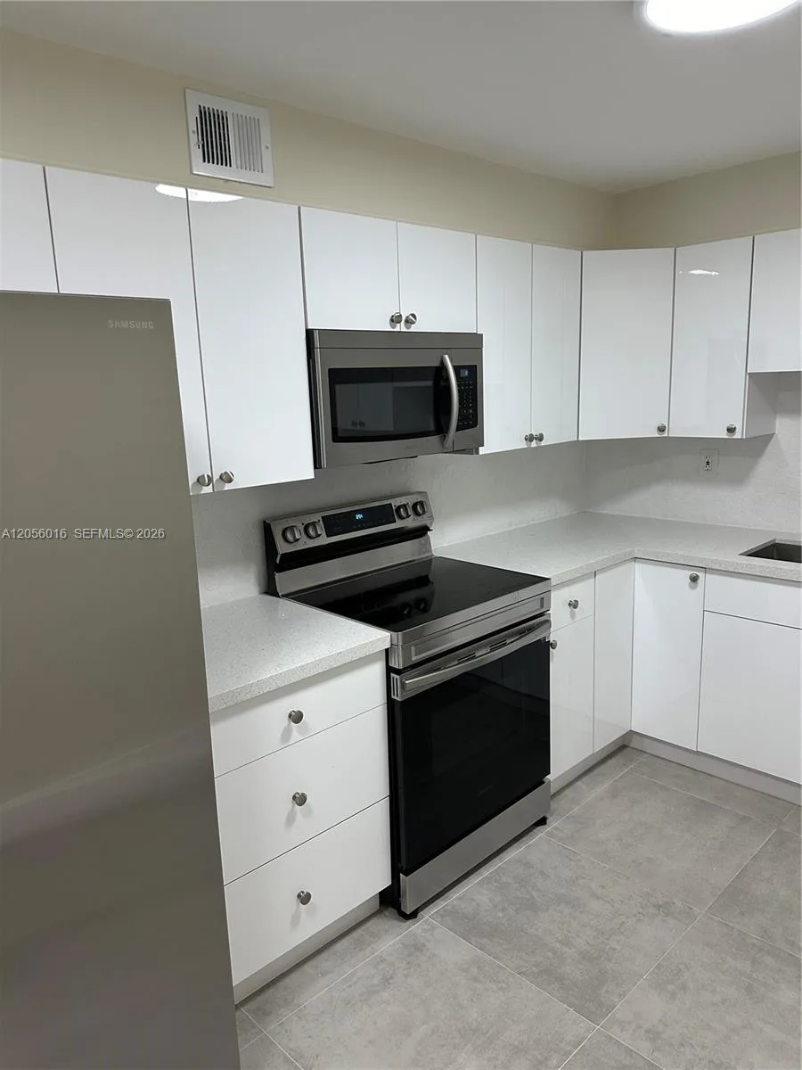 10090 NW 80th Ct # 1421, Hialeah Gardens, FL 33016