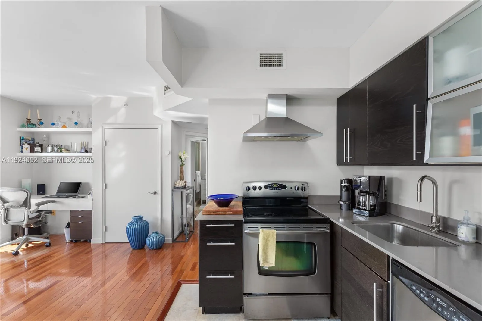 1330 West Ave # 1712, Miami Beach, FL 33139 photo 4