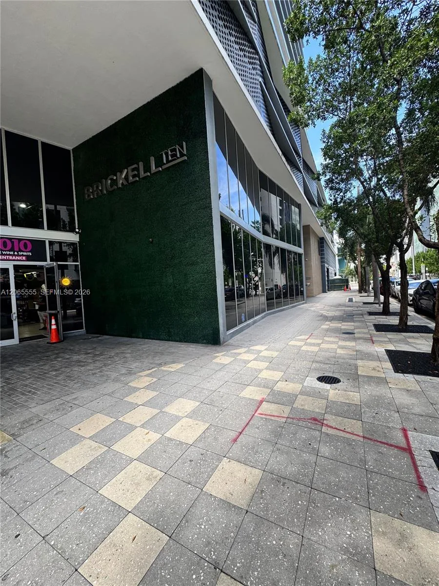 1010 SW 2nd Ave # 607, Miami, FL 33130