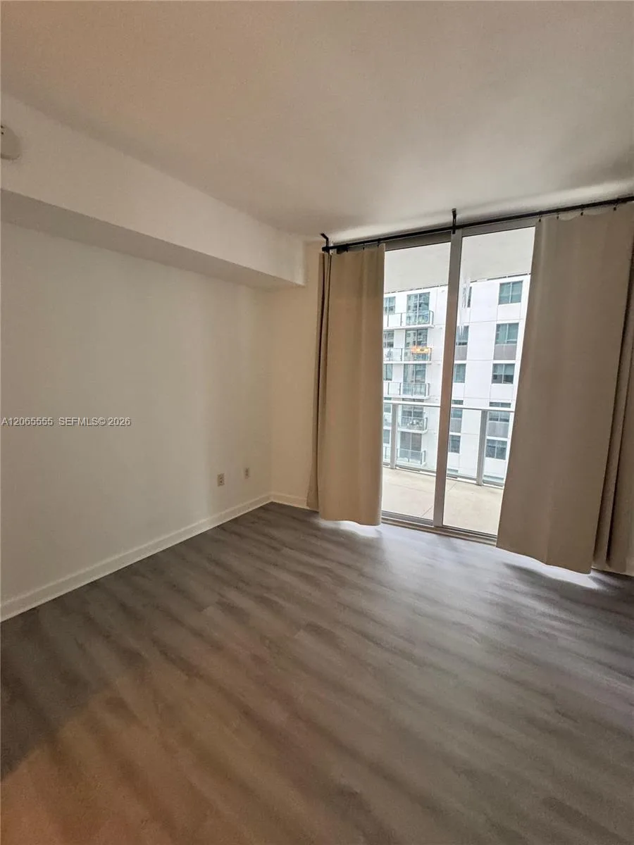1010 SW 2nd Ave # 607, Miami, FL 33130 photo 8