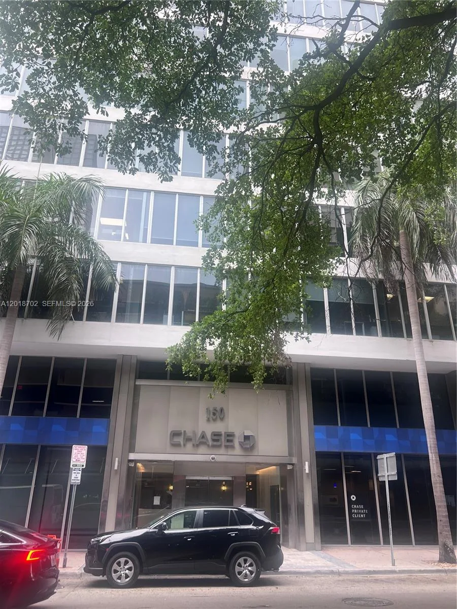 150 SE 2nd Ave # 208, Miami, FL 33131 photo 2