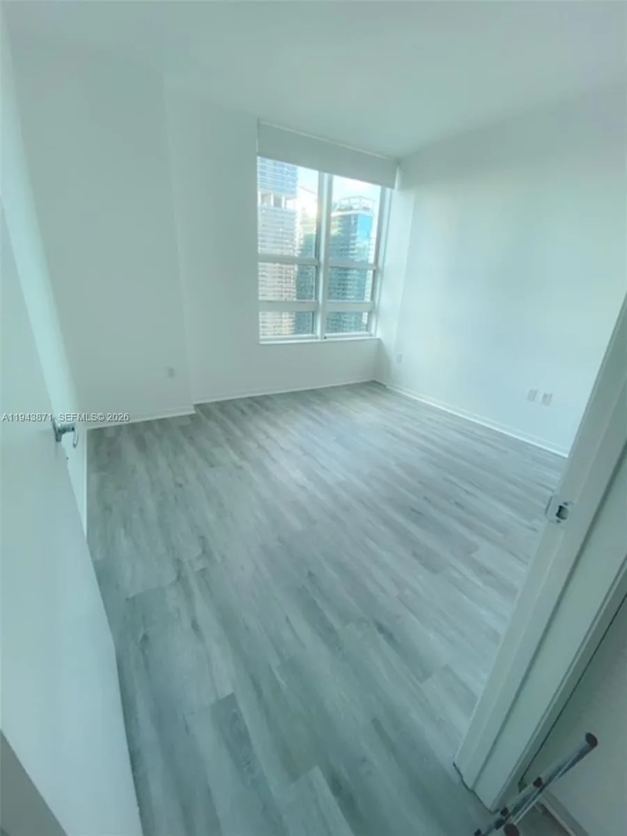 951 Brickell Ave # 3305, Miami, FL 33131 photo 11