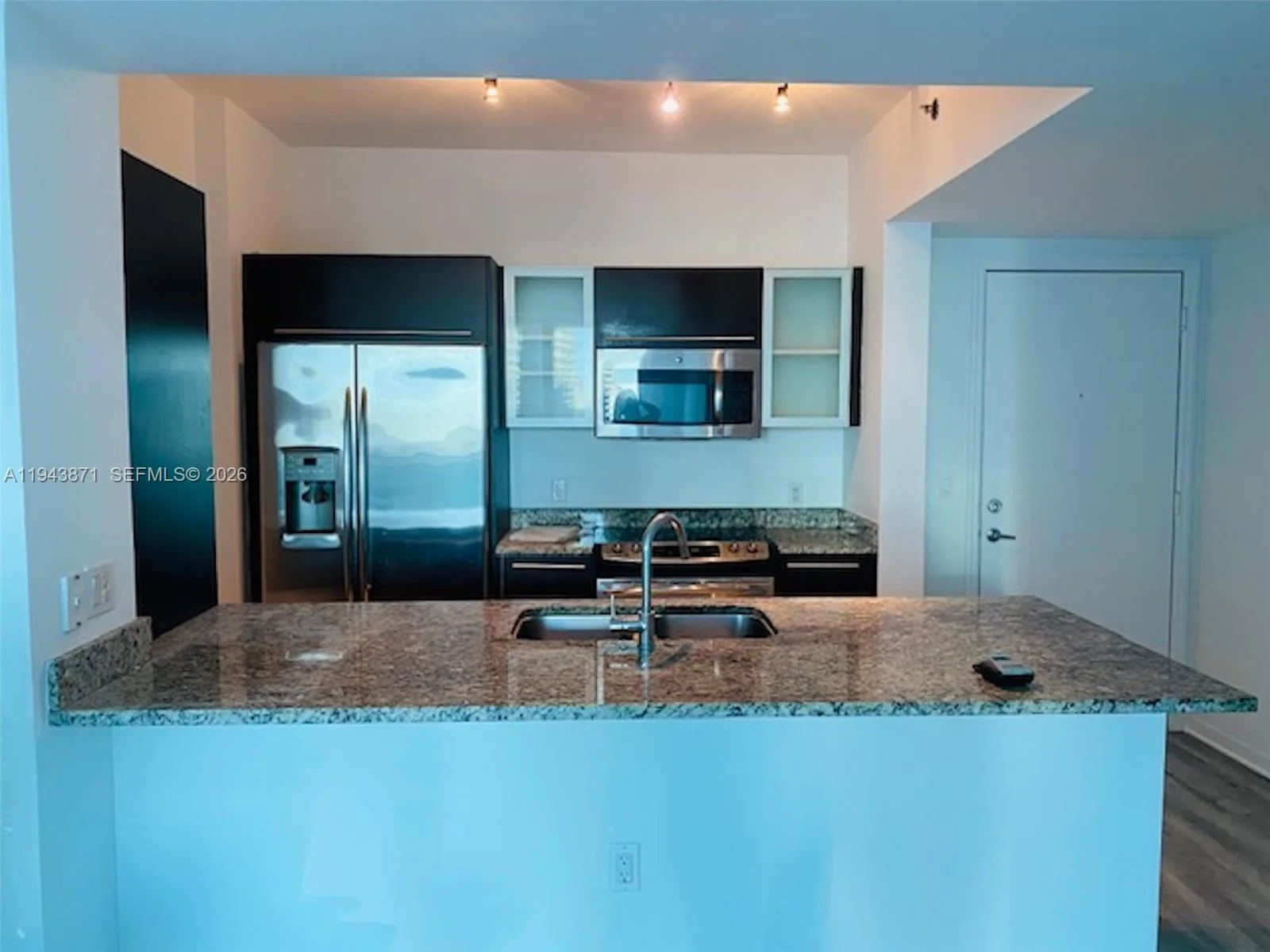951 Brickell Ave # 3305, Miami, FL 33131 photo 2