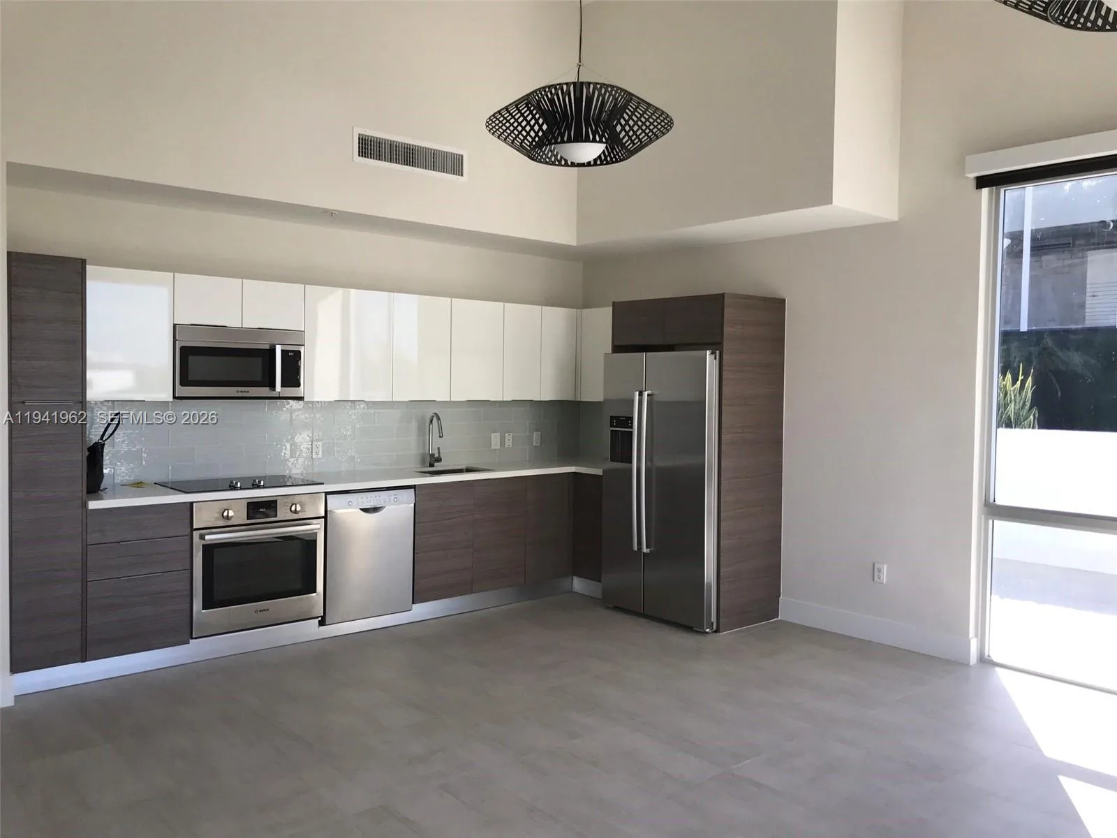 1010 SW 2nd Ave # 506, Miami, FL 33130 photo 3