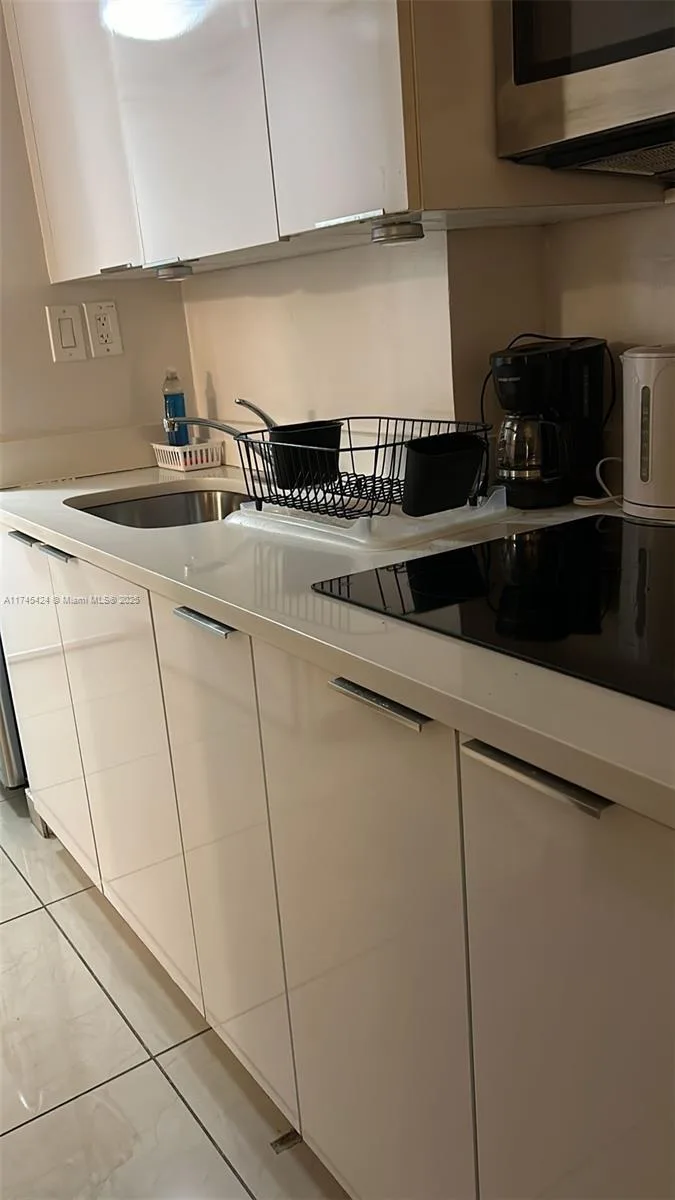 19201 Collins Ave # 1139, Sunny Isles Beach, FL 33160 photo 6