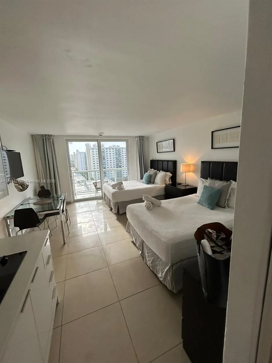 19201 Collins Ave # 1139, Sunny Isles Beach, FL 33160 photo 9