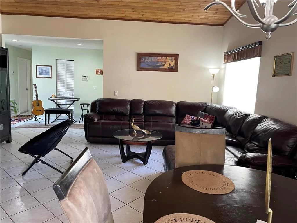 1231 SW 112th Avenue, Pembroke Pines, FL 33025 photo 12