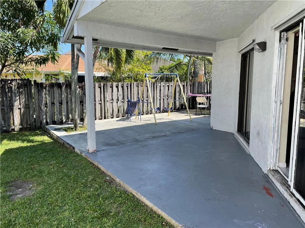 1231 SW 112th Avenue, Pembroke Pines, FL 33025 photo 6