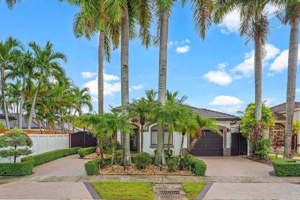 19953 NW 78th Ave, Hialeah, FL 33015