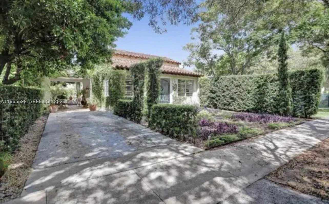1107 Alhambra Cir, Coral Gables, FL 33134