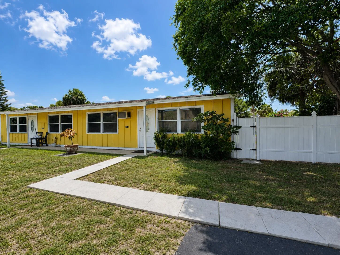 8537 40th Terrace N, Palm Beach Gardens, FL 33410