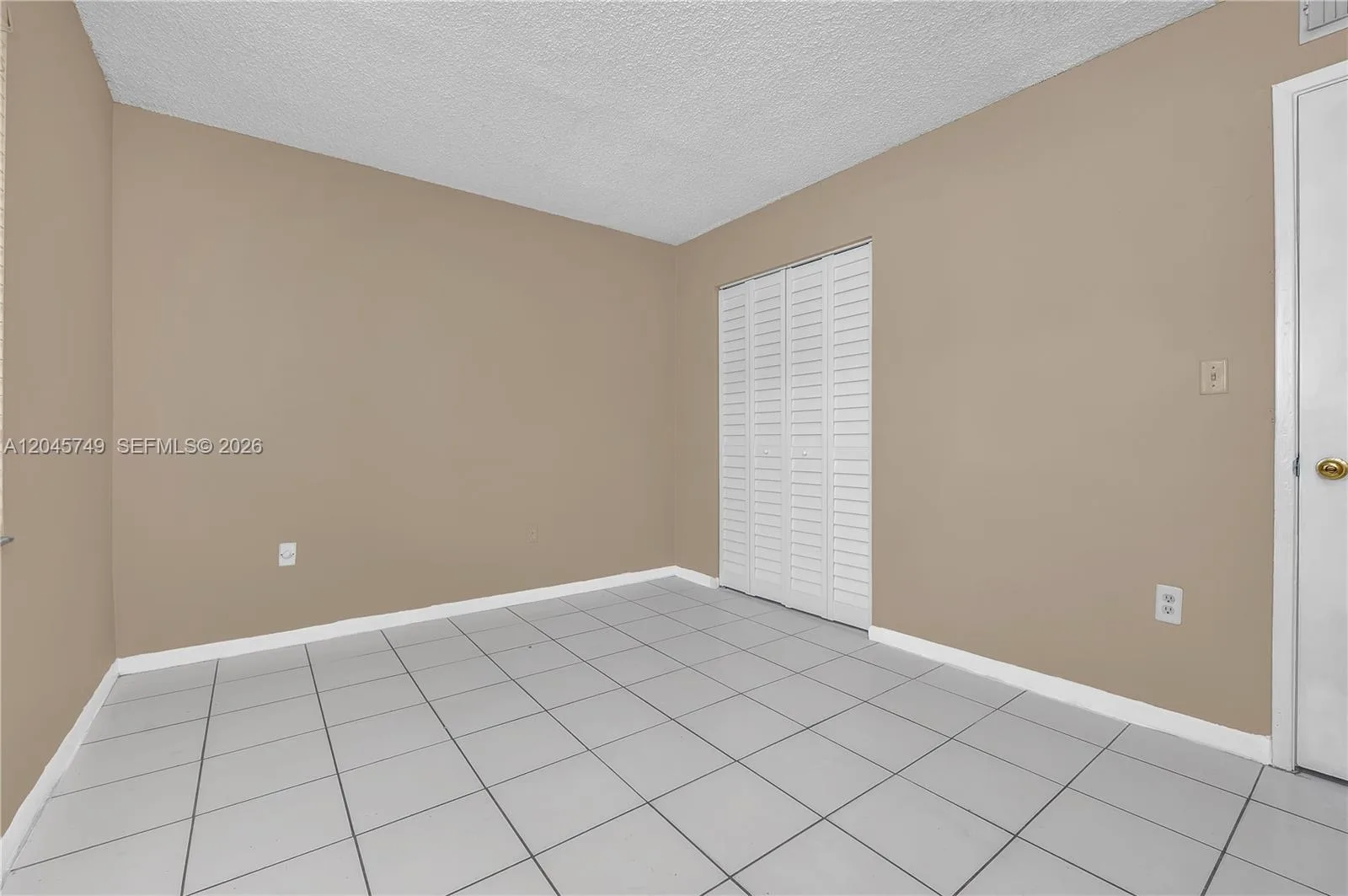6041 W 24th Ave # B-111, Hialeah, FL 33016 photo 5