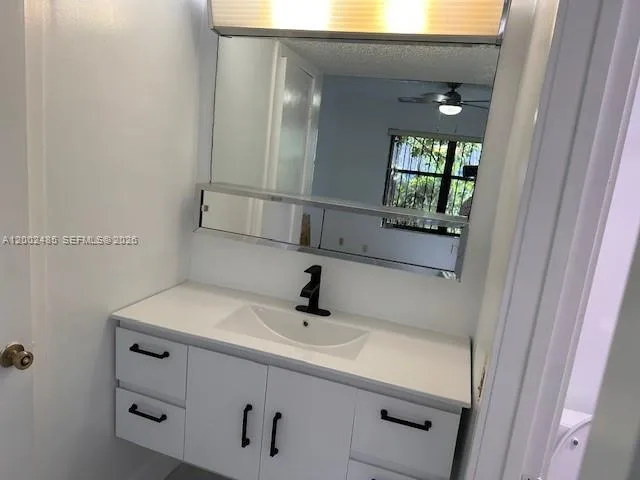 5835 W 20th Ave # 106, Hialeah, FL 33012 photo 11