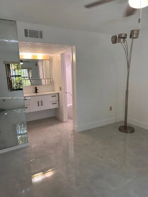 5835 W 20th Ave # 106, Hialeah, FL 33012 photo 8