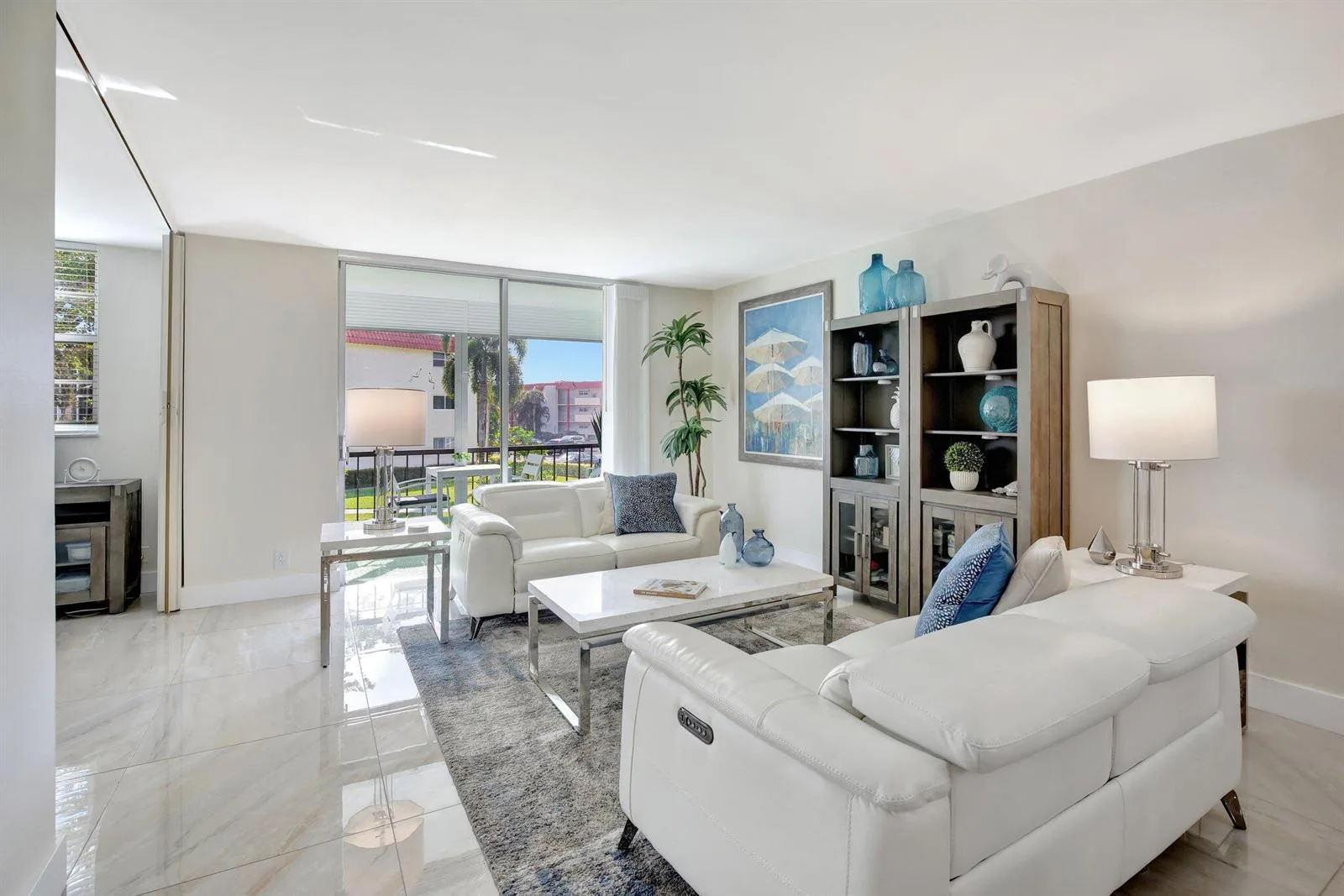 9720 S Hollybrook Lake Drive # 204, Pembroke Pines, FL 33025
