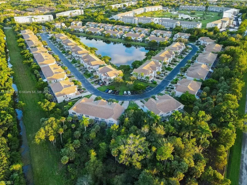 8350 Village Edge Cir # 4, Fort Myers, FL 33919 photo 3