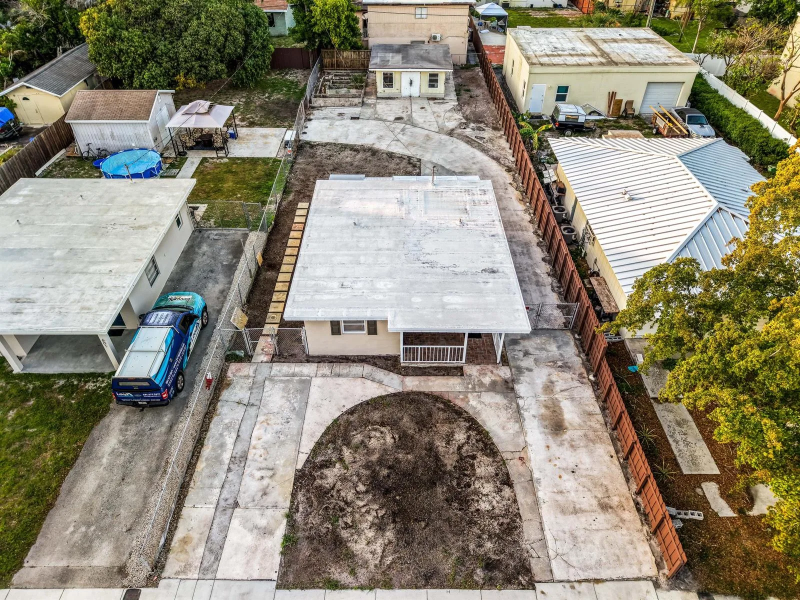 611 NE 34th Street, Pompano Beach, FL 33064 photo 2