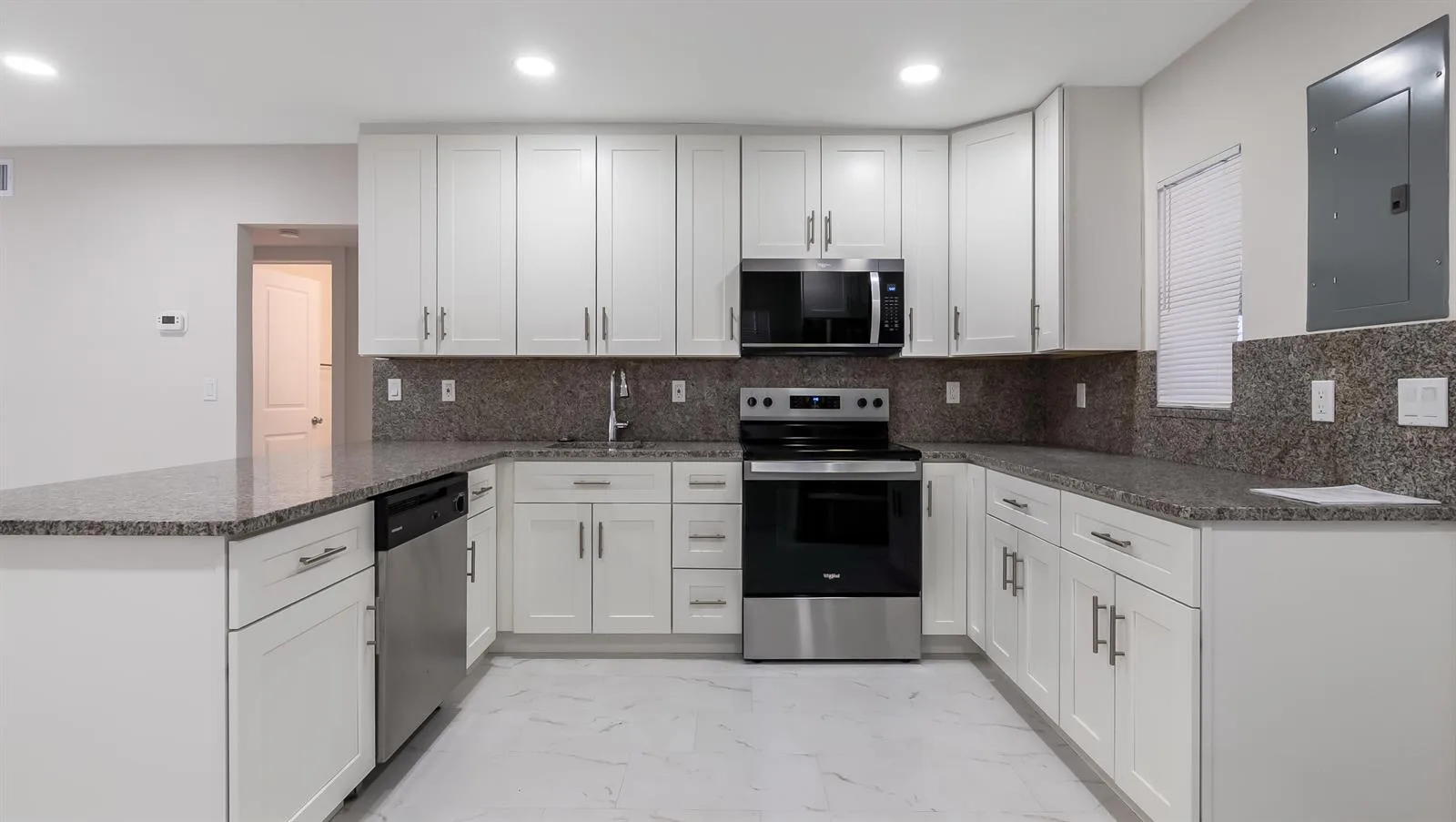 611 NE 34th Street, Pompano Beach, FL 33064 photo 7