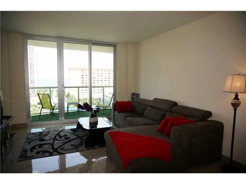 19370 COLLINS AV SEASONAL # 1007, Sunny Isles Beach, FL 33160 photo 5