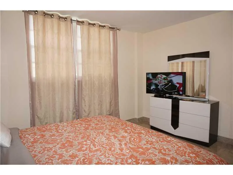 19370 COLLINS AV SEASONAL # 1007, Sunny Isles Beach, FL 33160 photo 9
