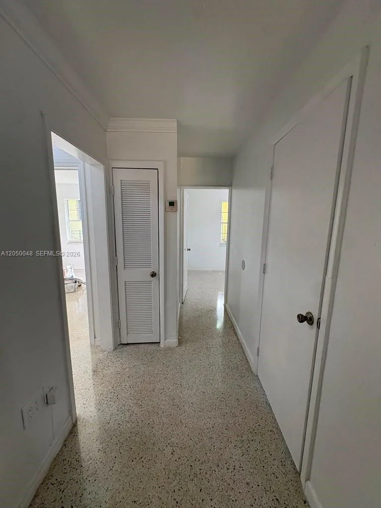 475 NE 164th St, Miami, FL 33162 photo 2