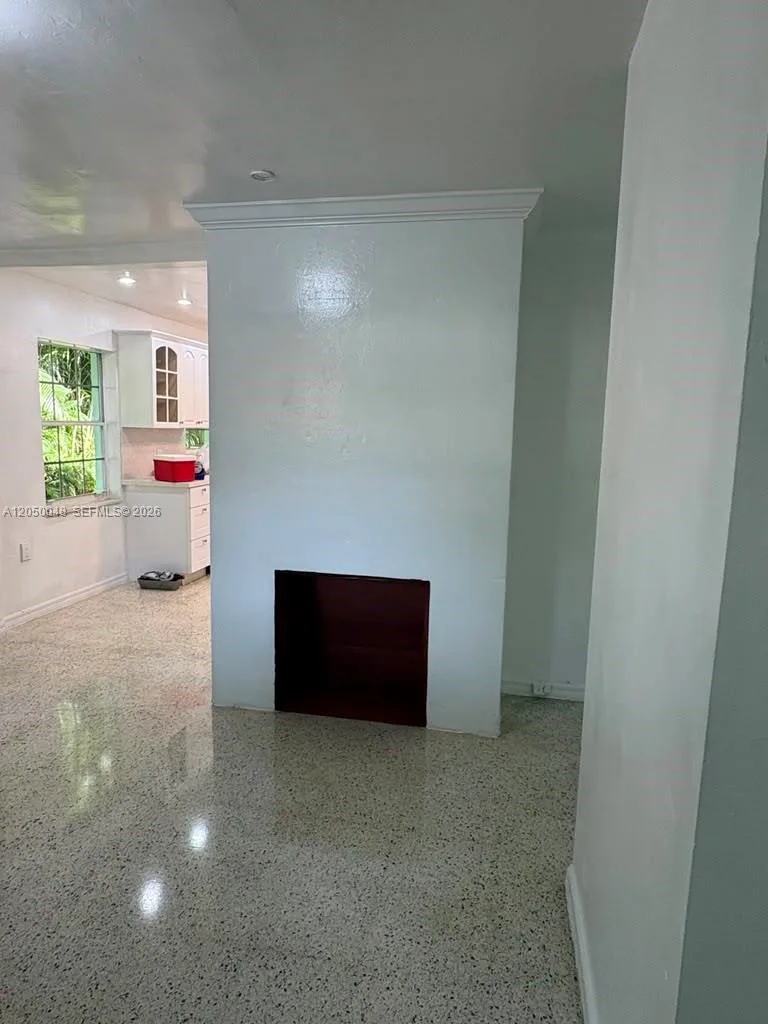 475 NE 164th St, Miami, FL 33162 photo 6