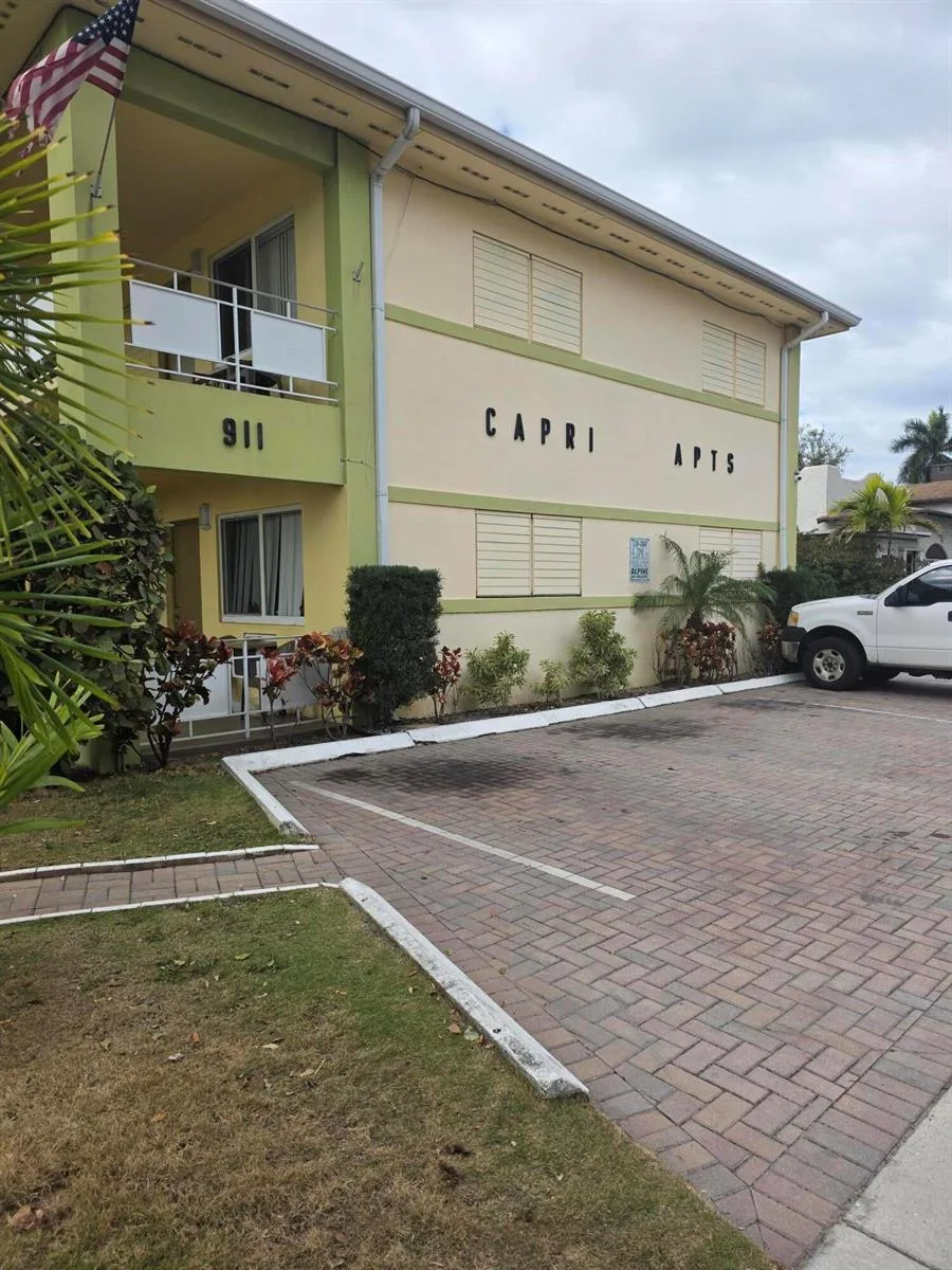 911 N Federal Highway # 106, FL 33460 — zdjęcie 2