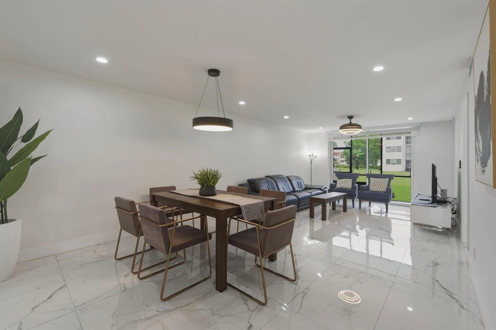 9523 N Hollybrook Lake Drive # 103, Pembroke Pines, FL 33025 photo 2