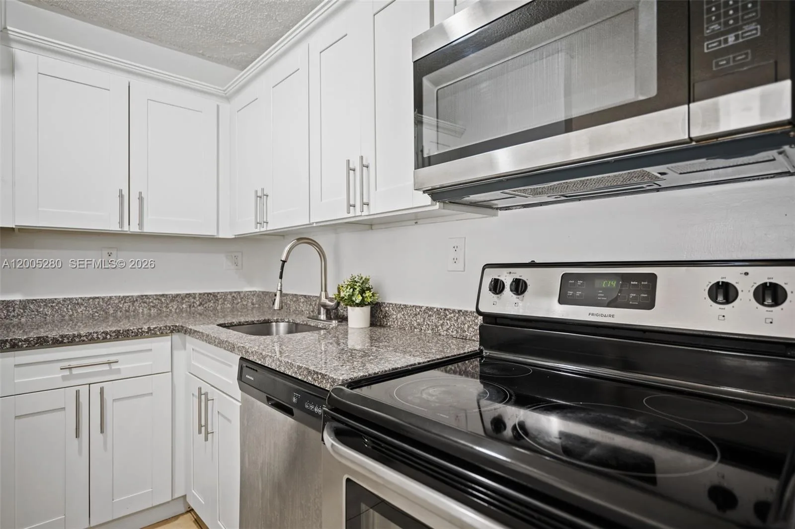 7195 NW 179th St # 106, Hialeah, FL 33015 photo 5