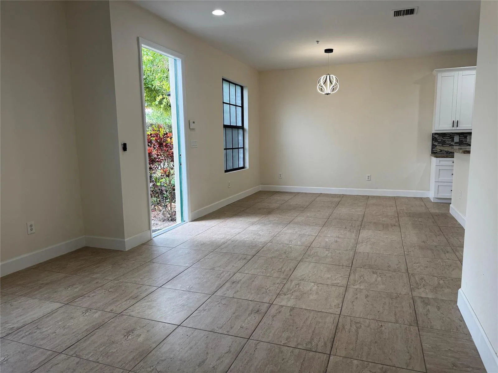 749 SW 3rd Avenue, Pompano Beach, FL 33060 photo 5