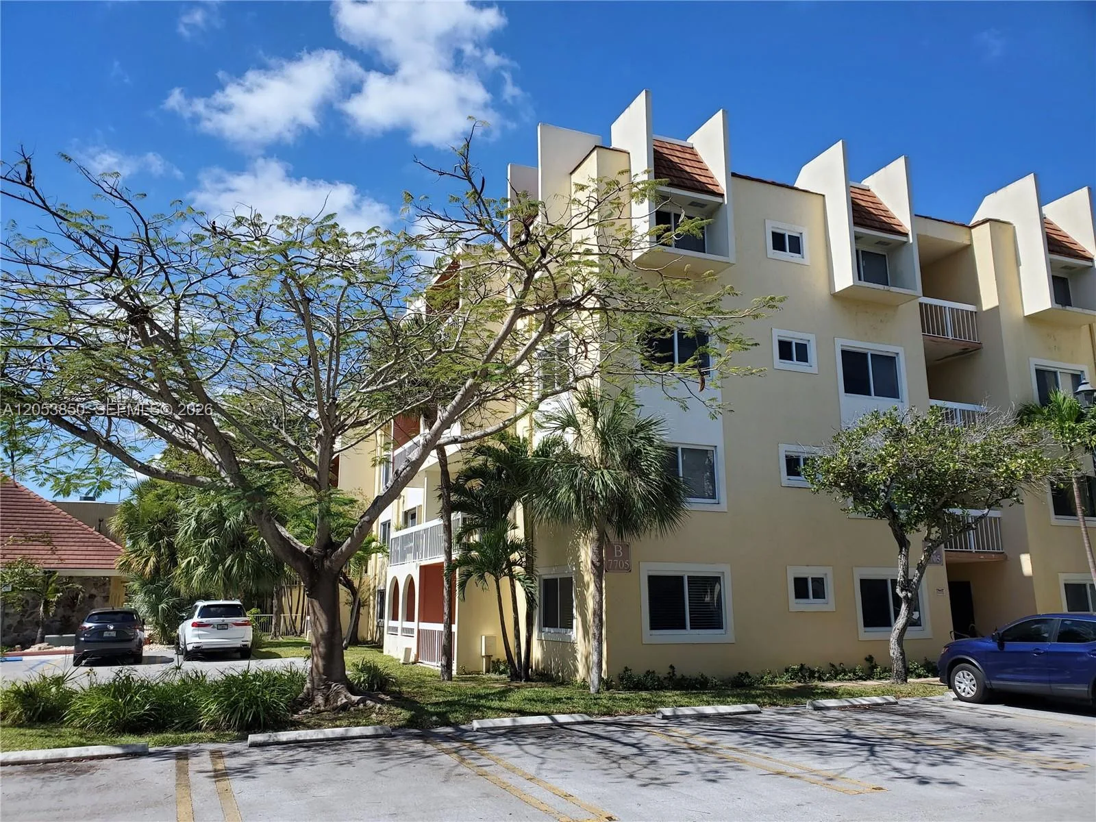 7705 Camino Real # B401, Miami, FL 33143