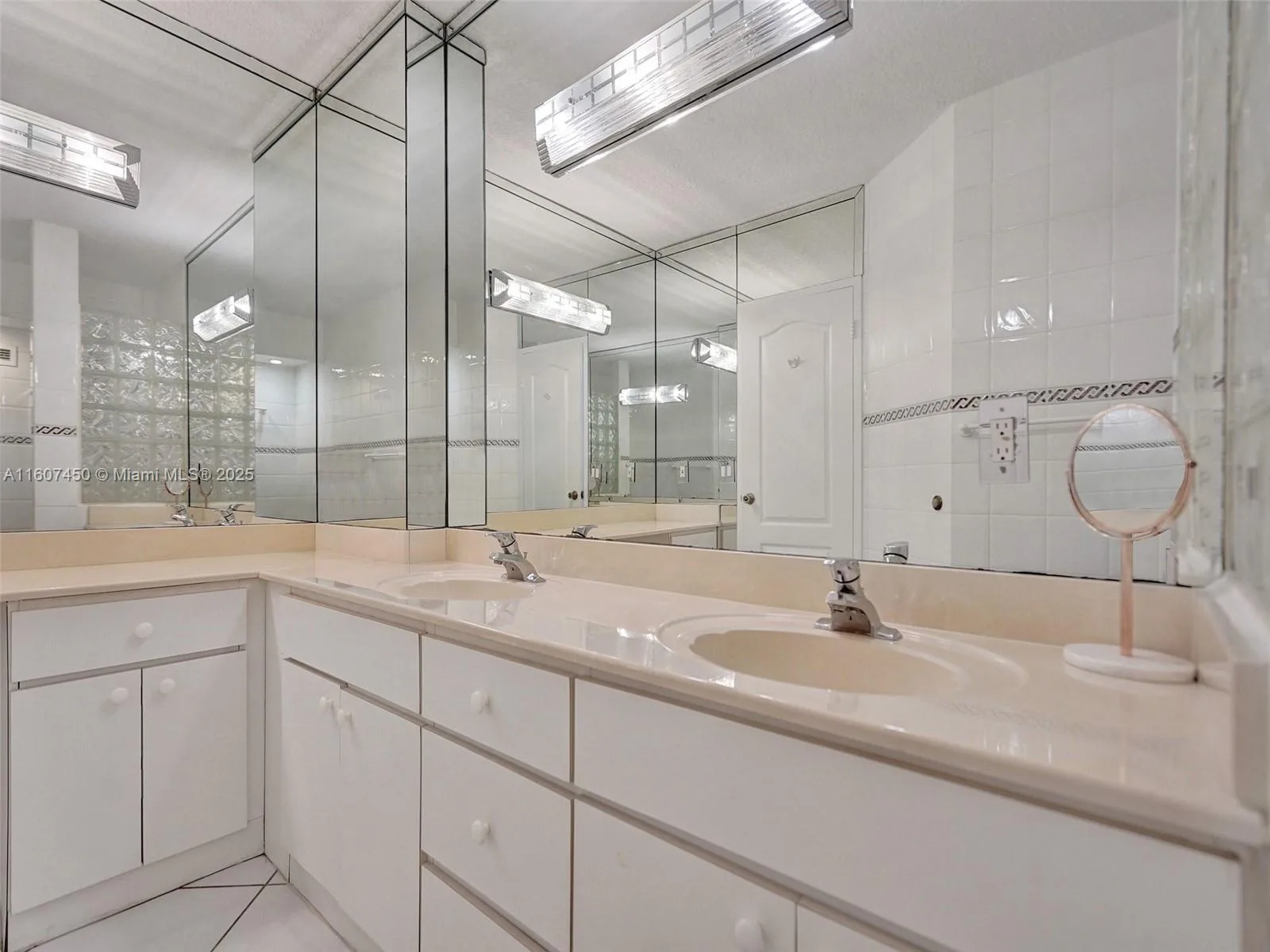 3725 S OCEAN DR # 1506, Hollywood, FL 33019 photo 12