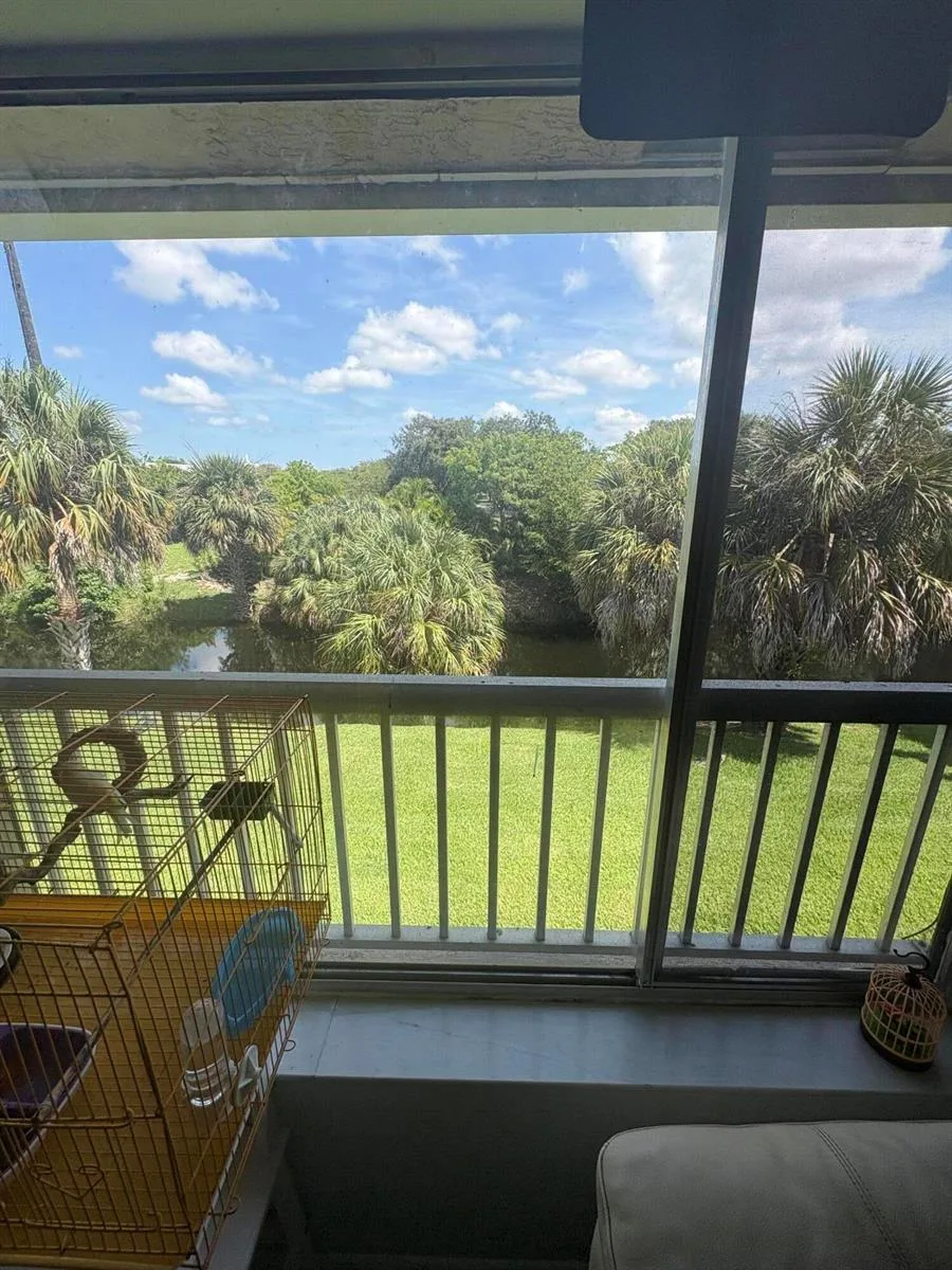10107 TWIN LAKES Drive # 24-O, Coral Springs, FL 33071