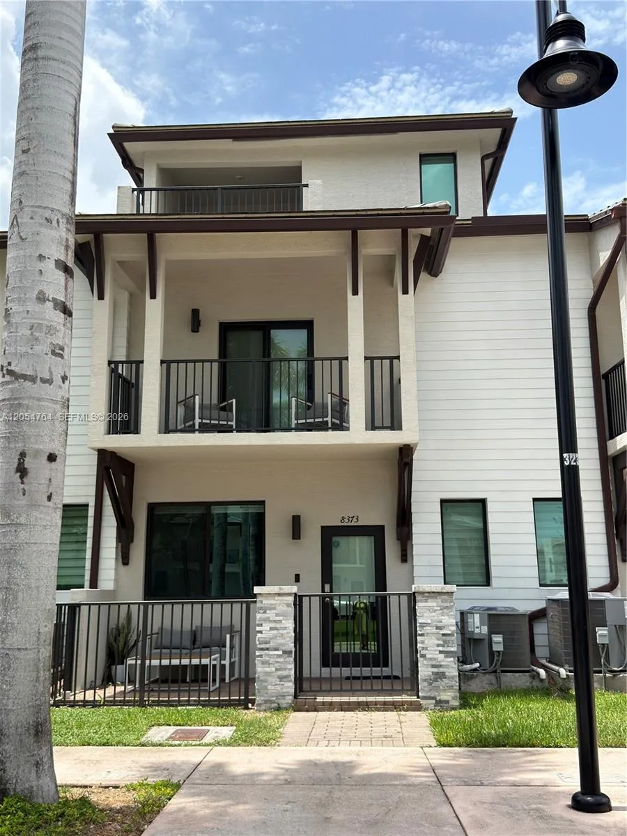 8373 Central Park Blvd # 0, Doral, FL 33166