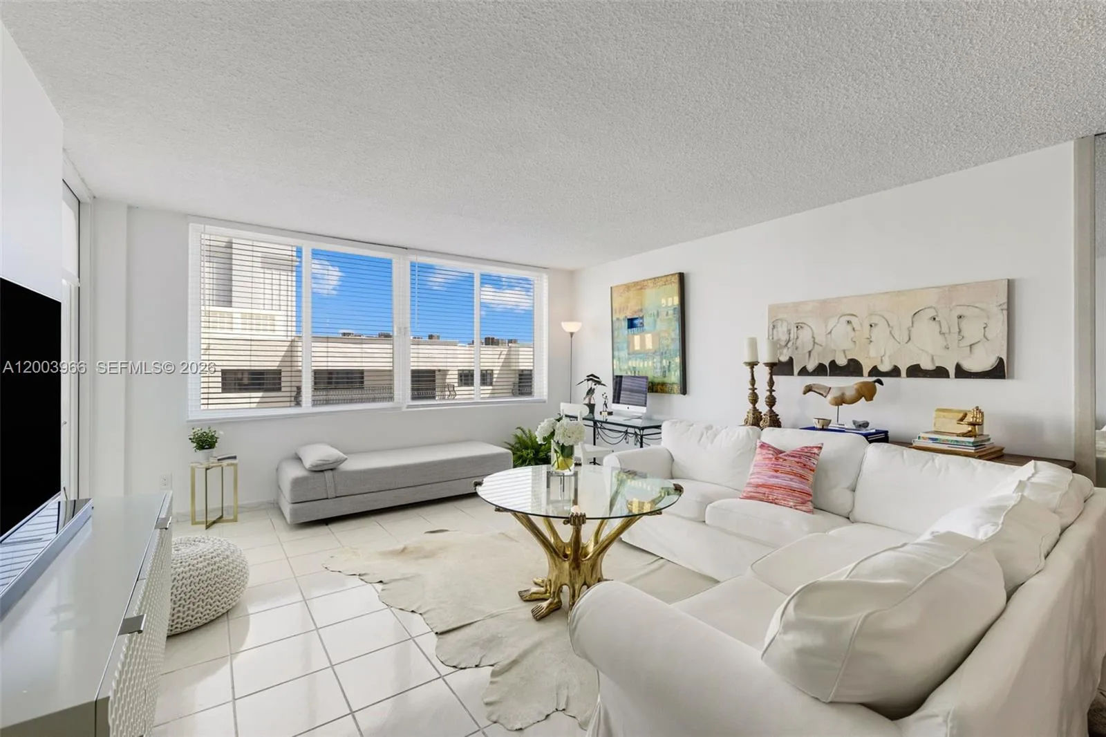 5401 Collins Ave # 611, Miami Beach, FL 33140 photo 2