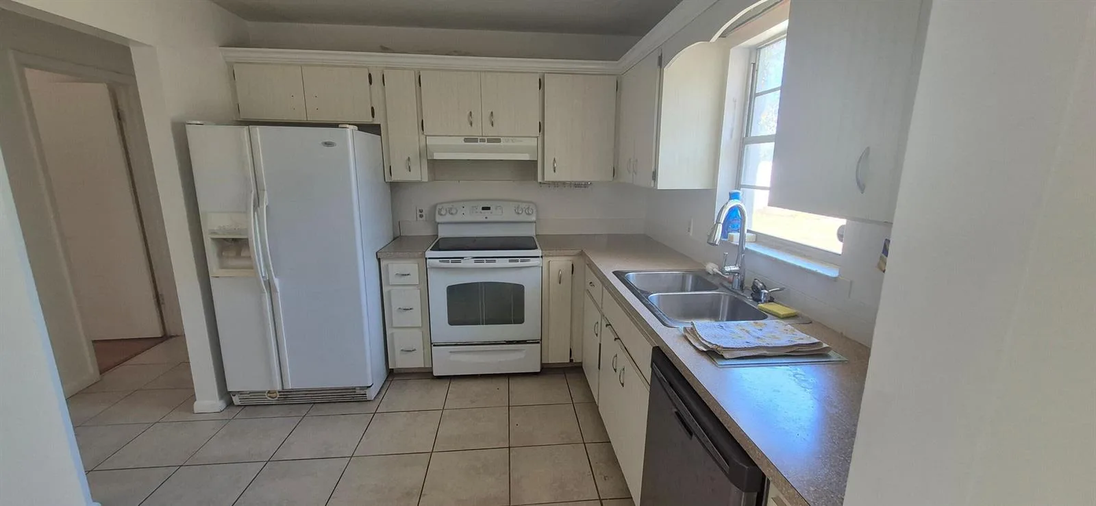 1701 NE 16th Drive, Jensen Beach, FL 34957 photo 3