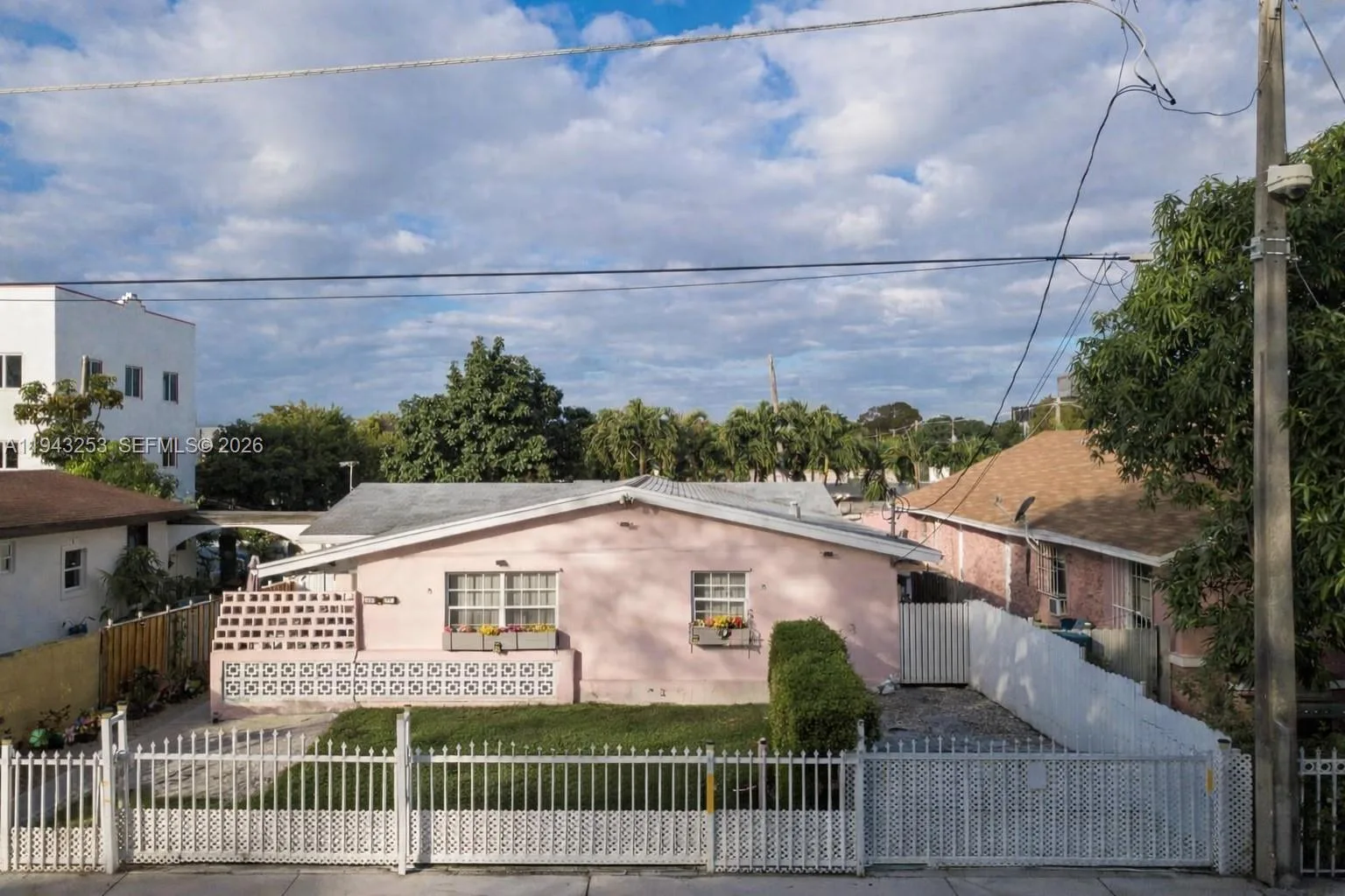 3240 NW 3rd Ave, Miami, FL 33127 photo 4