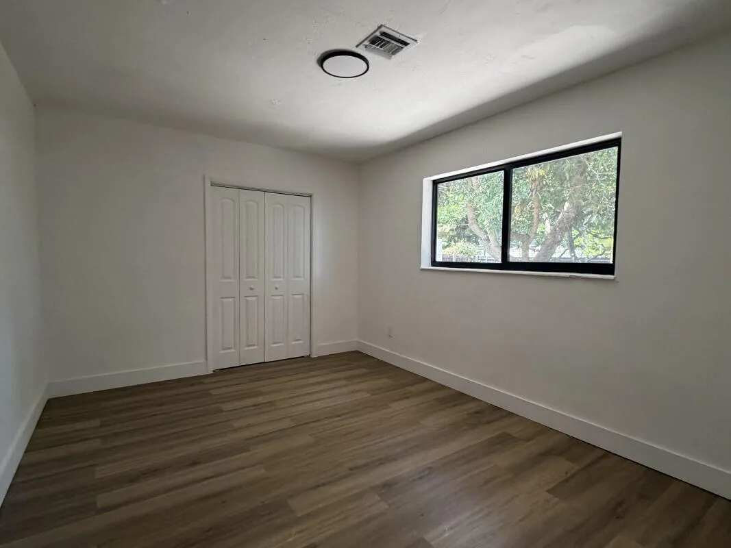 3611 SW 33rd Avenue, West Park, FL 33023 photo 6