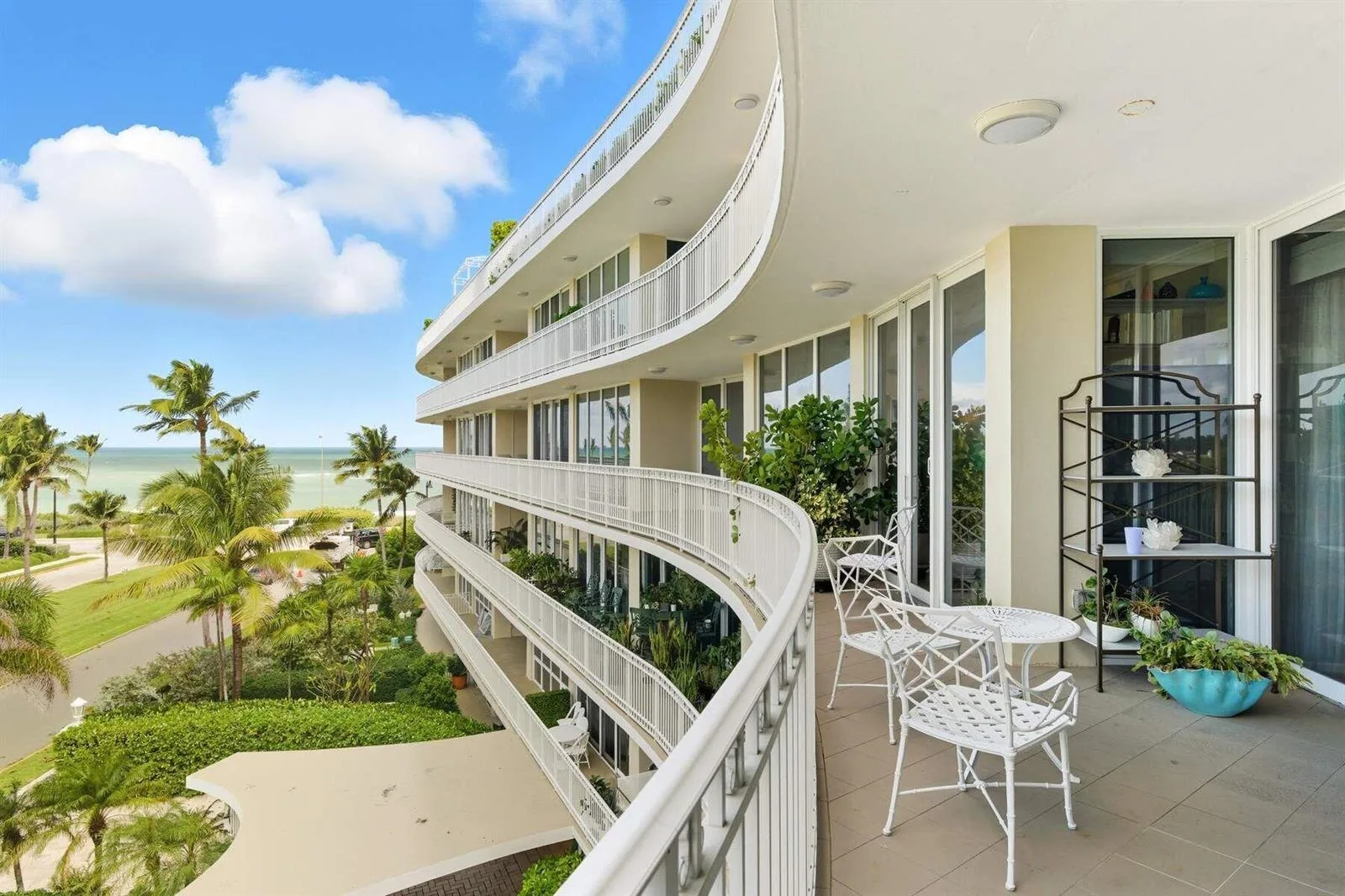 100 Royal Palm Way # F4, Palm Beach, FL 33480