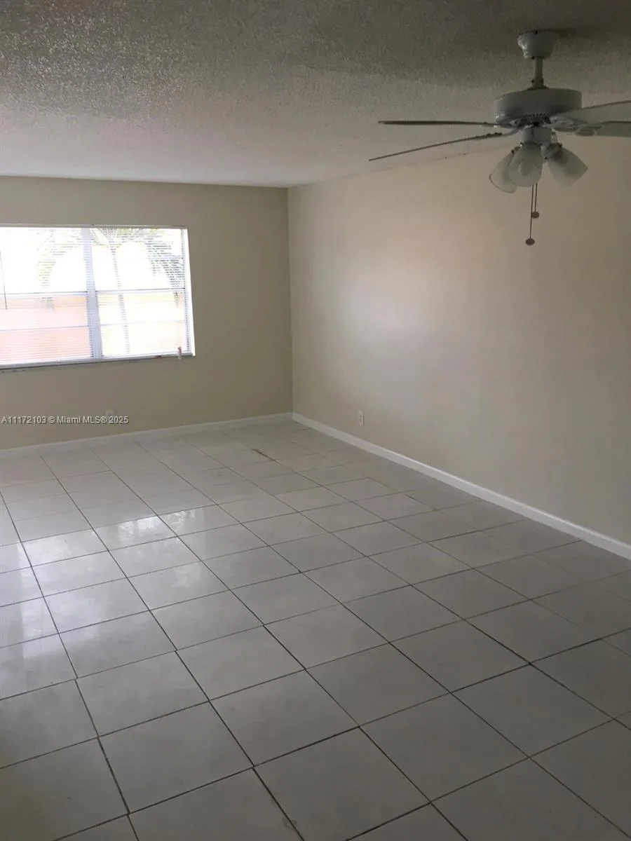 5962 NW 29th Pl # 112, Sunrise, FL 33313