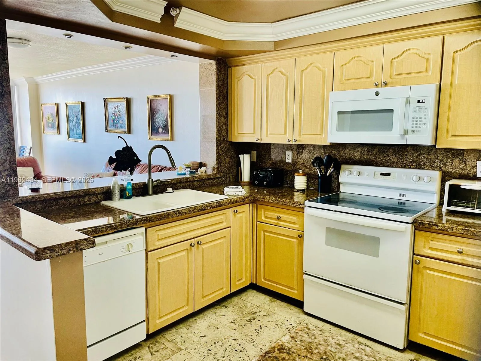 2555 Collins Ave # 2006, Miami Beach, FL 33140 photo 6