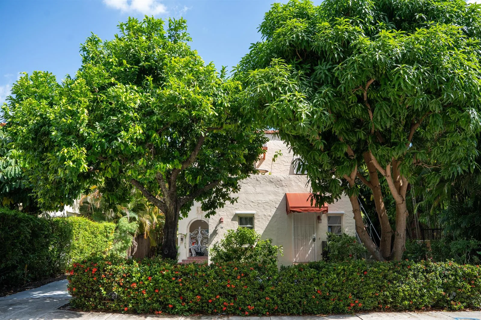 219 Seminole Avenue, Palm Beach, FL 33480