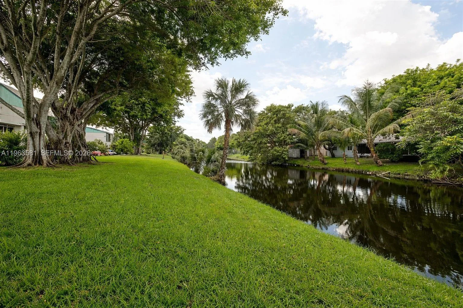 2075 NW 46th Ave # I201, Lauderhill, FL 33313 photo 7